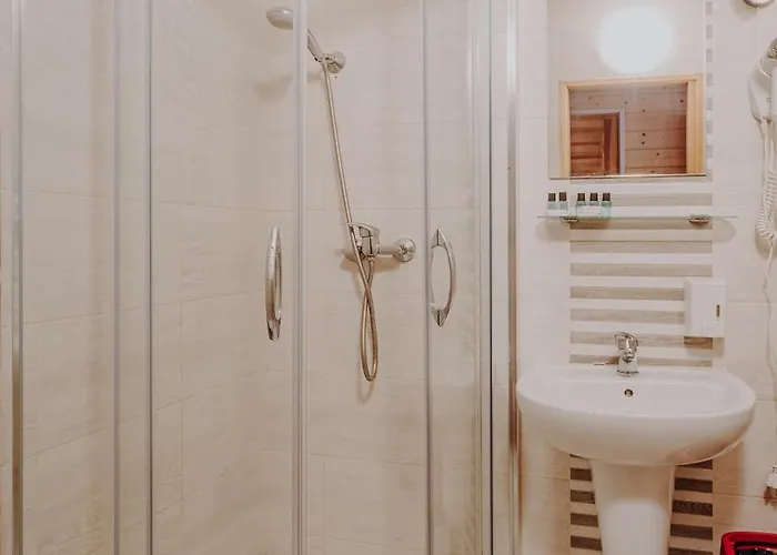 Resort Osw Moszczeniczanka 2*